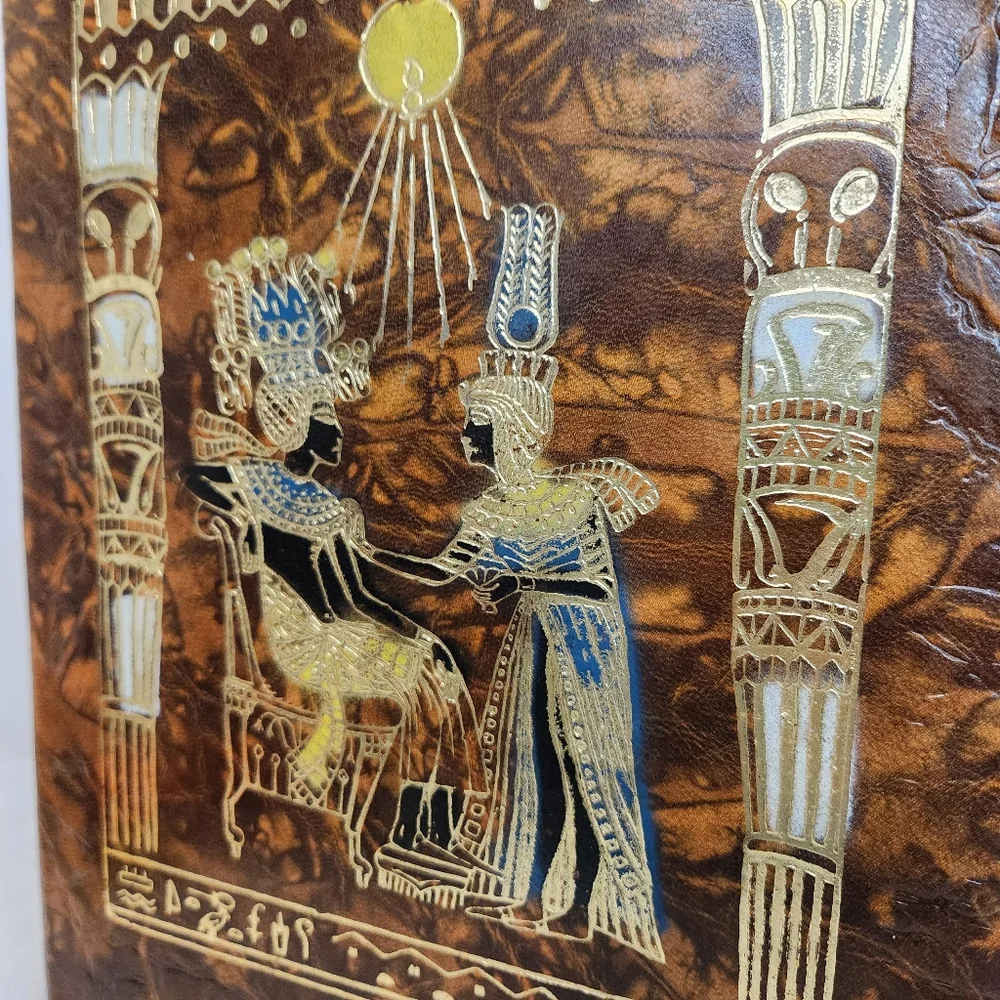 Vintage King Tut Nefertari Camel Leather Embossed Portfolio Padded Notebook